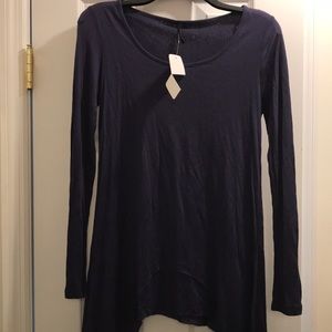 NWT Thin blue hi-lo top